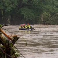 getty_texasrescue_070725432411