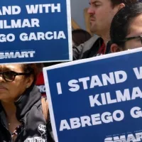 getty_kilmarabregogarciasigns_070725205621