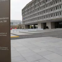 news_dhs_77251957