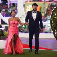 e_loveislandamayabryan_07142540942