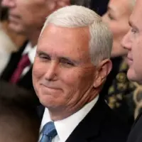 getty_mikepence_071725737641