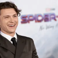 getty_tomholland_080125883215
