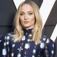 getty_sophieturner_081125669895