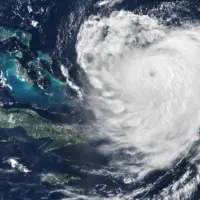 getty_hurrican20erin114493
