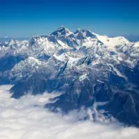 getty_mteverest_100625990303