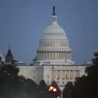 g_capitolbuilding_102125197150
