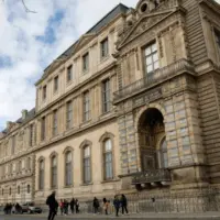 getty-lourve459676