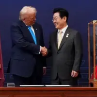 getty_donaldtrumpleejaemyung_102925176436