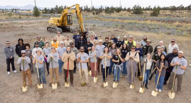 2025_0910_heart_of_oregon_corps_groundbreaking-20-hoc-youth-alumni-and-staff