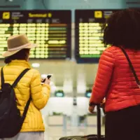 gettyrf_020923_airportflights2028129408060