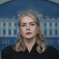 getty_karolineleavitt_122625645301