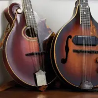 getty_mandolins_122925698682