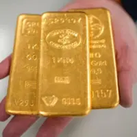 getty_gold_123025320597