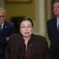 getty_tammyduckworth_011626520245