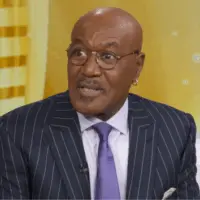 e_delroylindo_012326708743