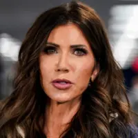 getty_noem-1-gty-gmh-260127_1769519459811_hpmain927714