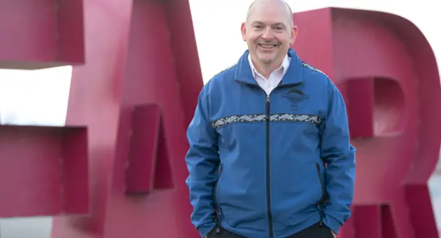 jeff-curtis-hands-in-pocketsdsc6805-enhanced-nr3-13-2025_for_headshot