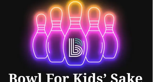 bowl-5-pin-neon-black-background