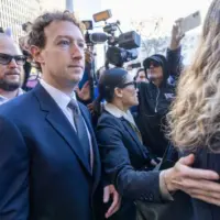 getty_zuckerburg_021826708915