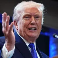 getty_donald-trump-11-gty-gmh-260220_1771615313249_hpmain252033