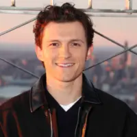 e_tomholland_031926432554