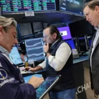 getty_stockmarket_041726367279