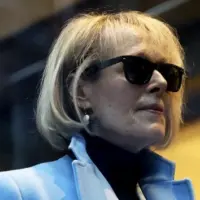 g_ejeancarroll_042926441149