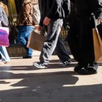 getty_shopping_0430265399