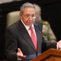 getty_raulcastro_05202635084