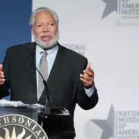 g_lonniebunch_071026553385