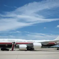 getty_qatariplane_080626905057