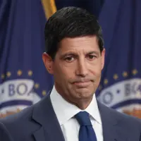 getty_kevinwarsh_08072618240
