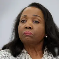 Lisa Cook Bio Trump announces committee to investigate Federal Reserve's Lisa Cook ...