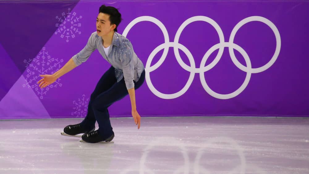U.S. figure skater Vincent Zhou announces withdrawal from Olympics after second positive COVID-19 test - Vimarsana News
