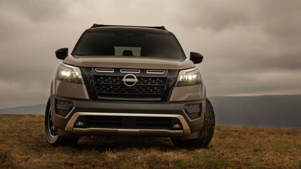 2022-2025-nissan-pathfinder-5th-gen-r53-front-view-219184