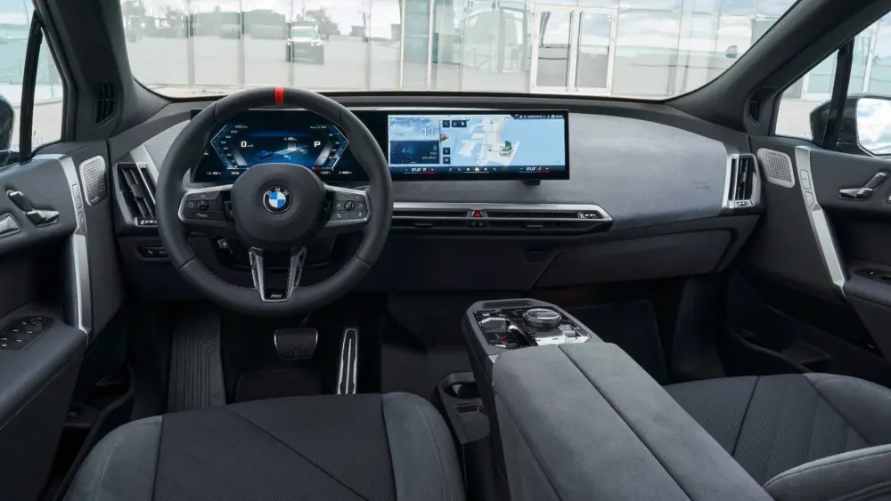 cropped-p90589984_highres_the-new-bmw-ix-m70-x155990