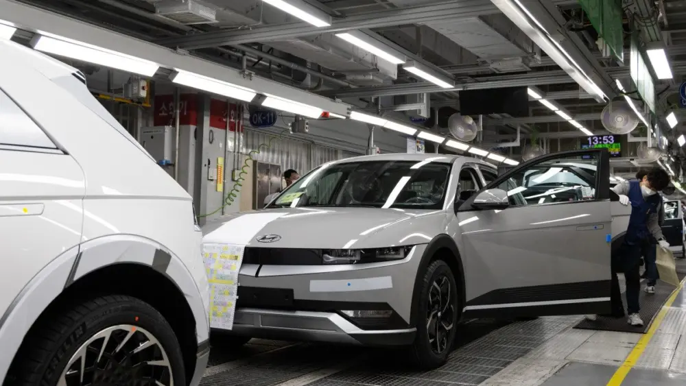 production-of-ioniq-5-as-hyundai-returns-to-japan-with-an-online-only-all-electric-plan700755