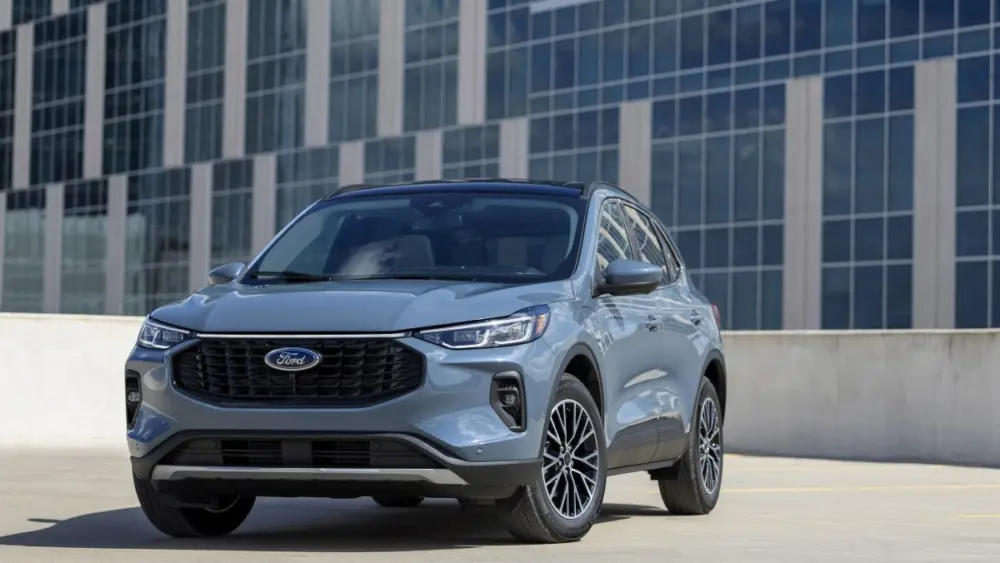 2023-ford-escape-plug-in-hybrid347161