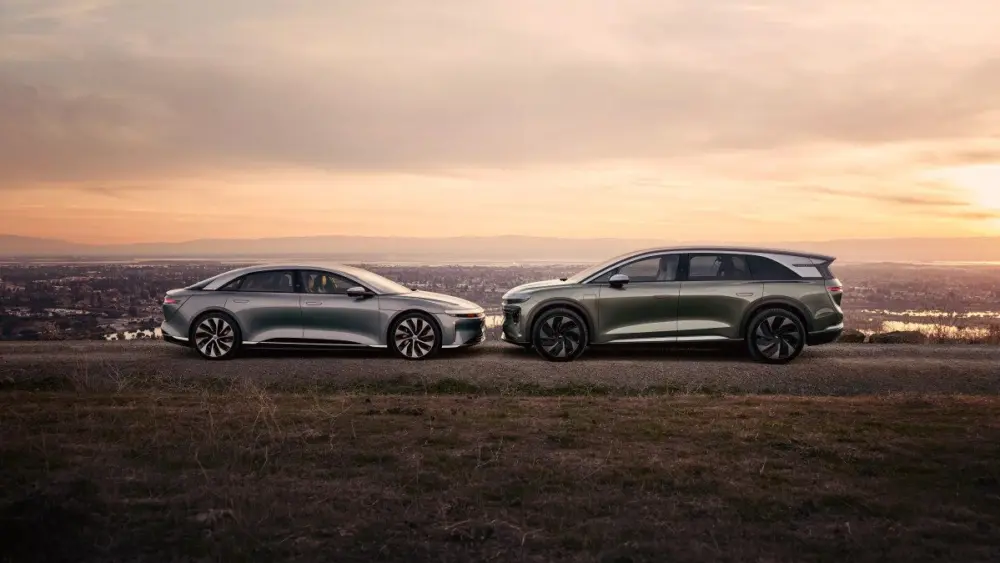 lucid-air-and-gravity-side-by-side206430