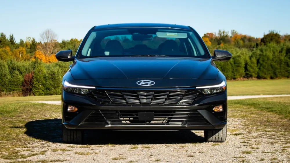2025-hyundai-elantra-hybrid-8273-scaled
