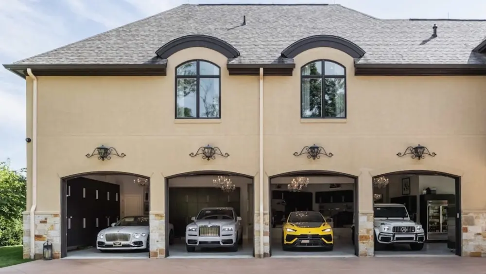 garage2-1024x682-1798554