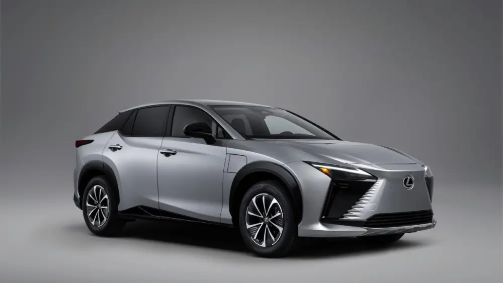 2026_lexus_rz_350e_04747360
