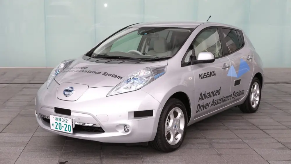 001-nissan-leaf-autonomous-vehicle-1-jpg70877