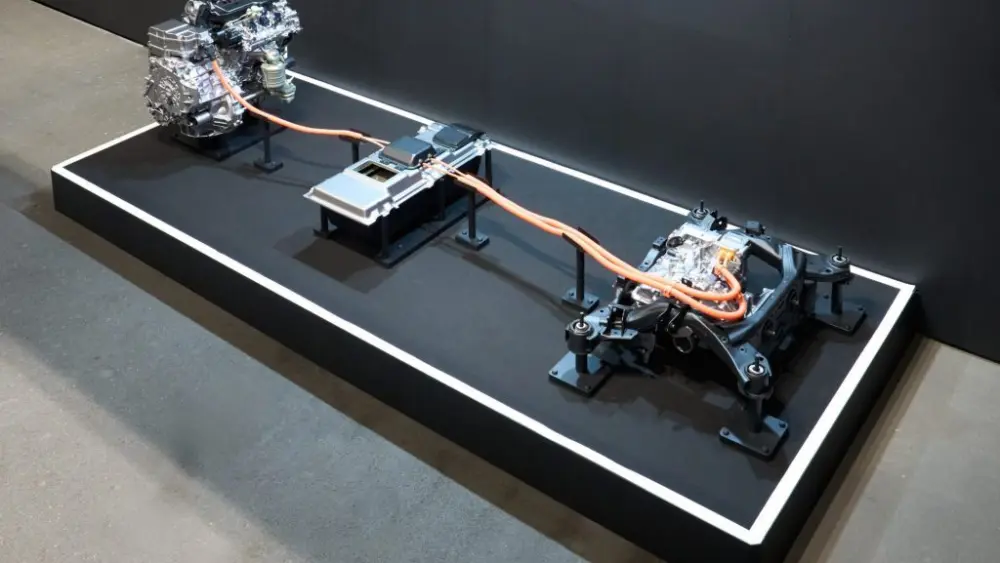 dcm00071_-scaled-e1762441516207-1024x693