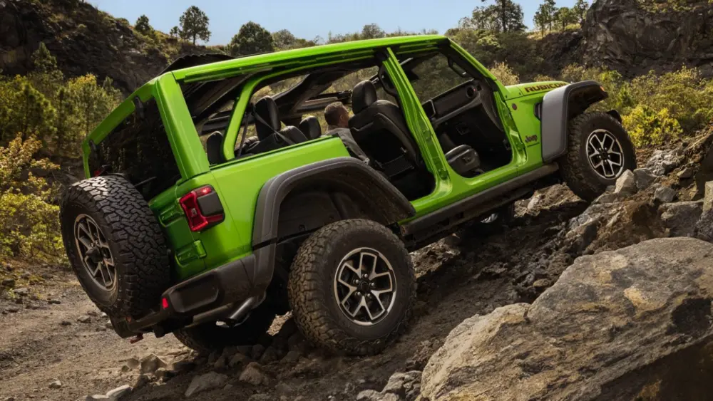 2026_jeep_wrangler_rock_crawl387635