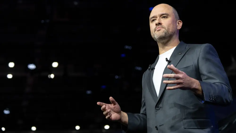 l-intro-1763397312544132