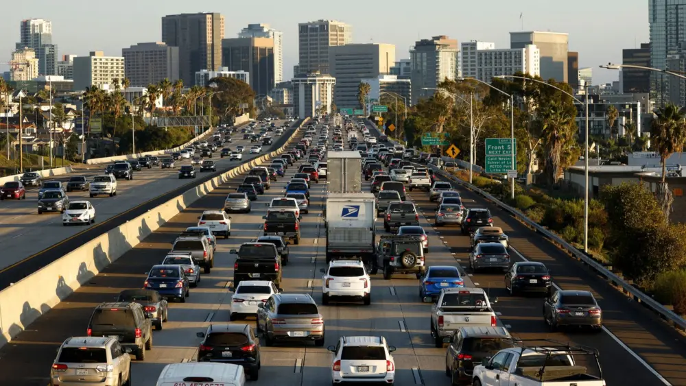 l-intro-1763508362416548