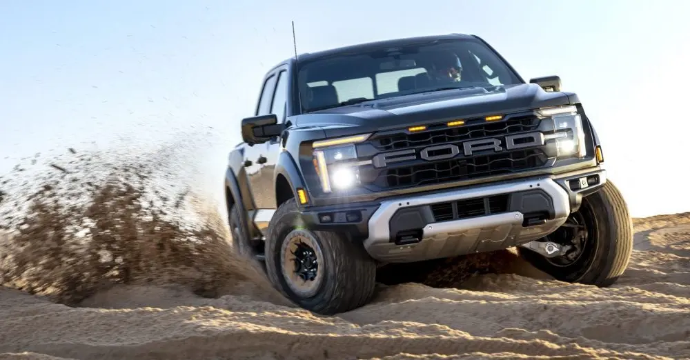 2024-ford-f-150-raptor_06-scaled-e1739979452629-1024x522