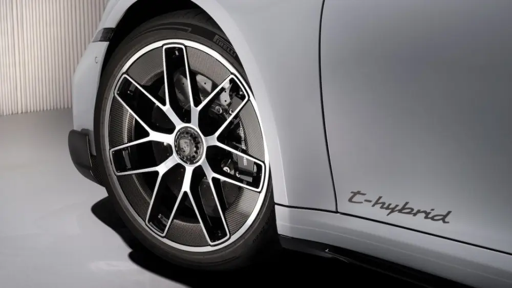 9922-porsche-911-turbo-s840571