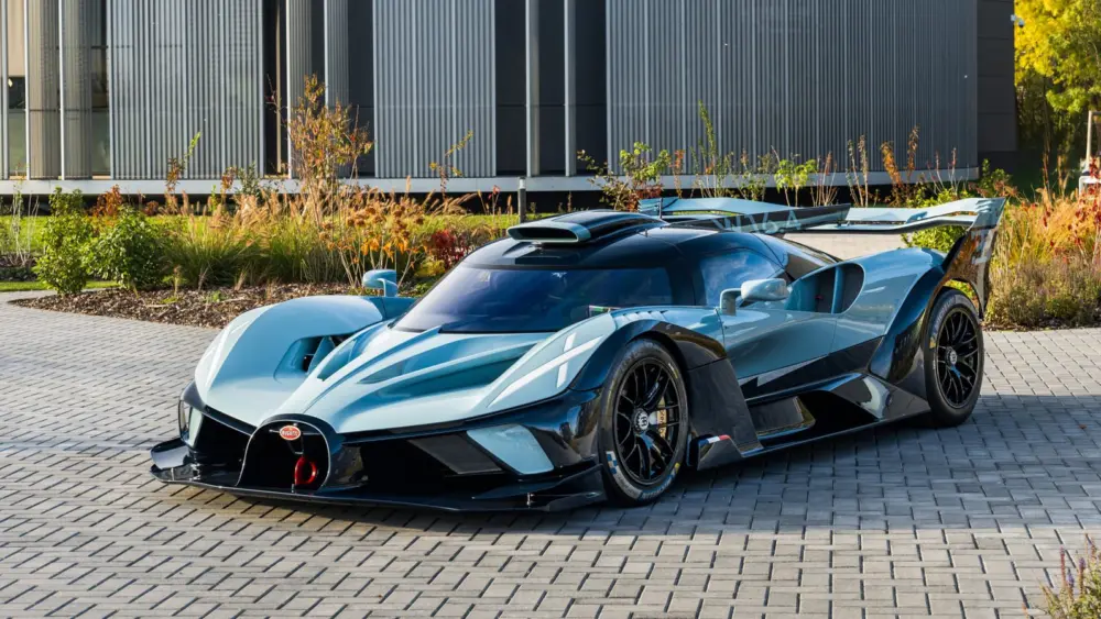 l-intro-1764782269457101